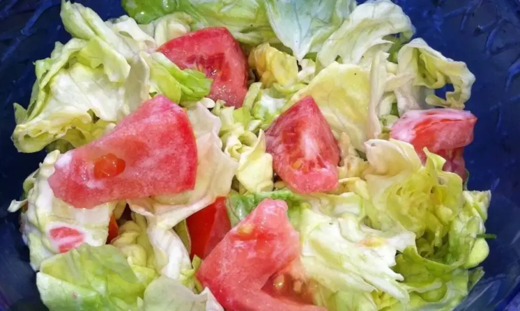 Lettuce And Tomato Salad